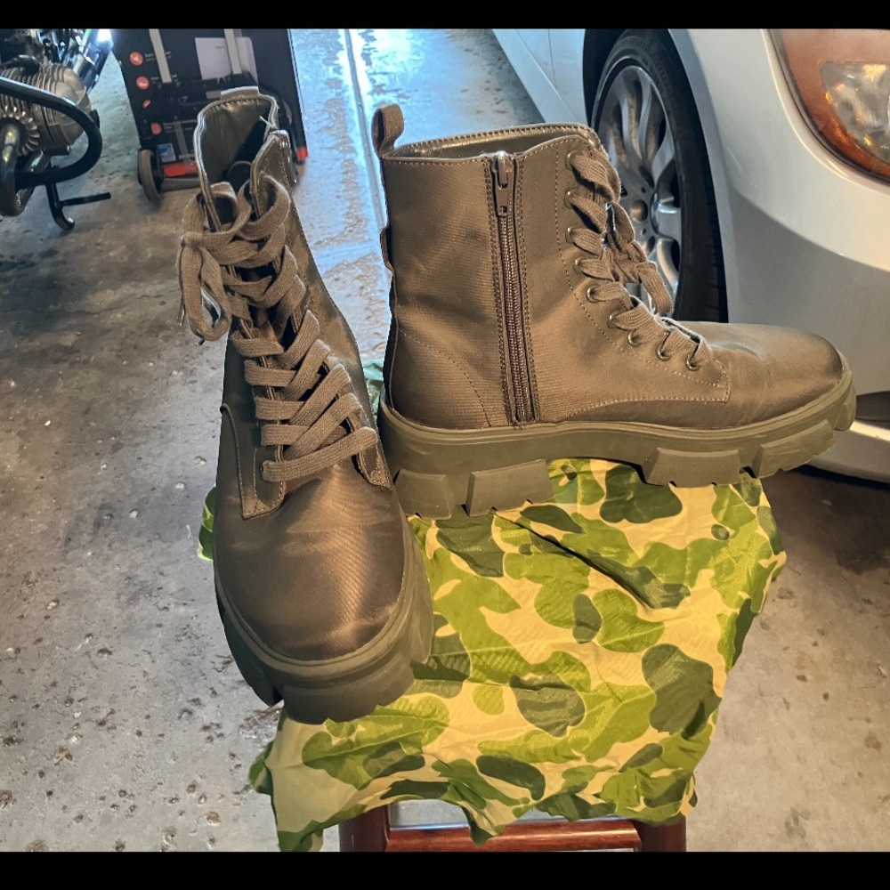 Olive Green Lace-Up Combat Boots